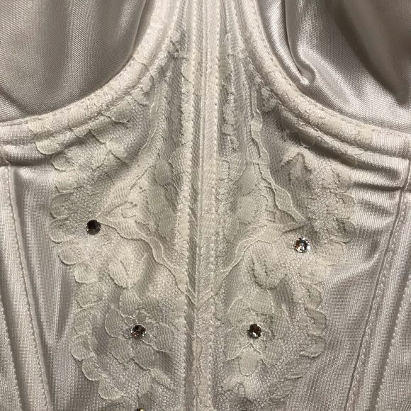 STRAPLESS BUSTIER VINTAGE BRA - Picture 4 of 6